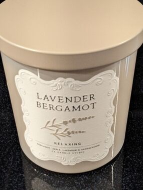 (2) Leoben Candle Company 9 oz Lavender Bergamot Scented Candle - Neutral Scent